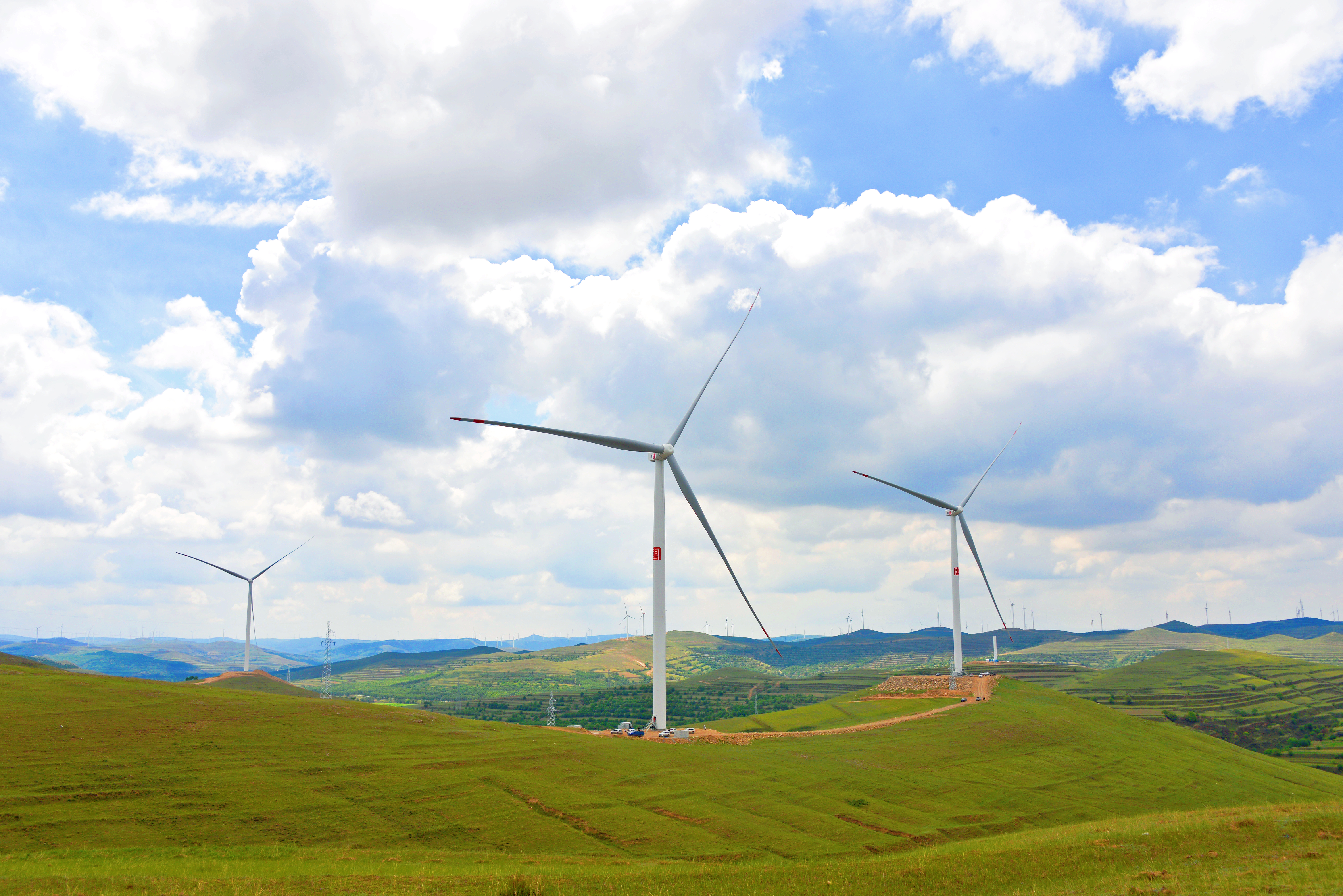 山西新能源公司 平魯白玉山風電場.jpg